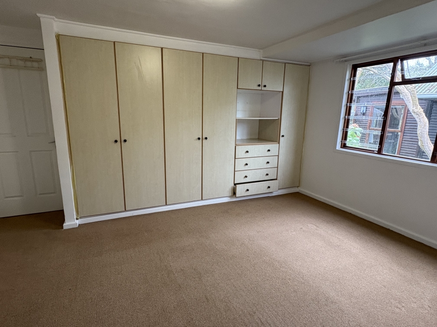 2 Bedroom Property for Sale in Harkerville A H Western Cape